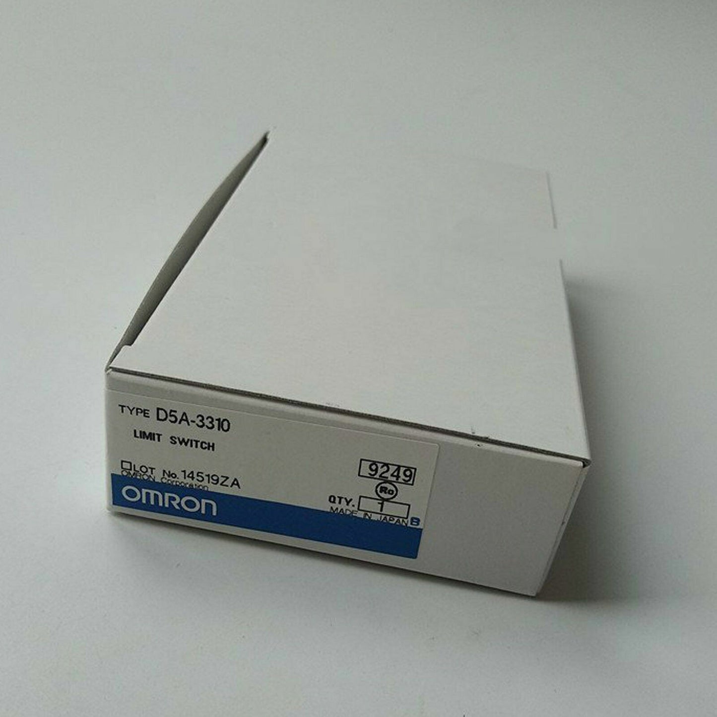 new One Omron D5A-3310 D5A3310 Limit Switch In Box ping - OMRON