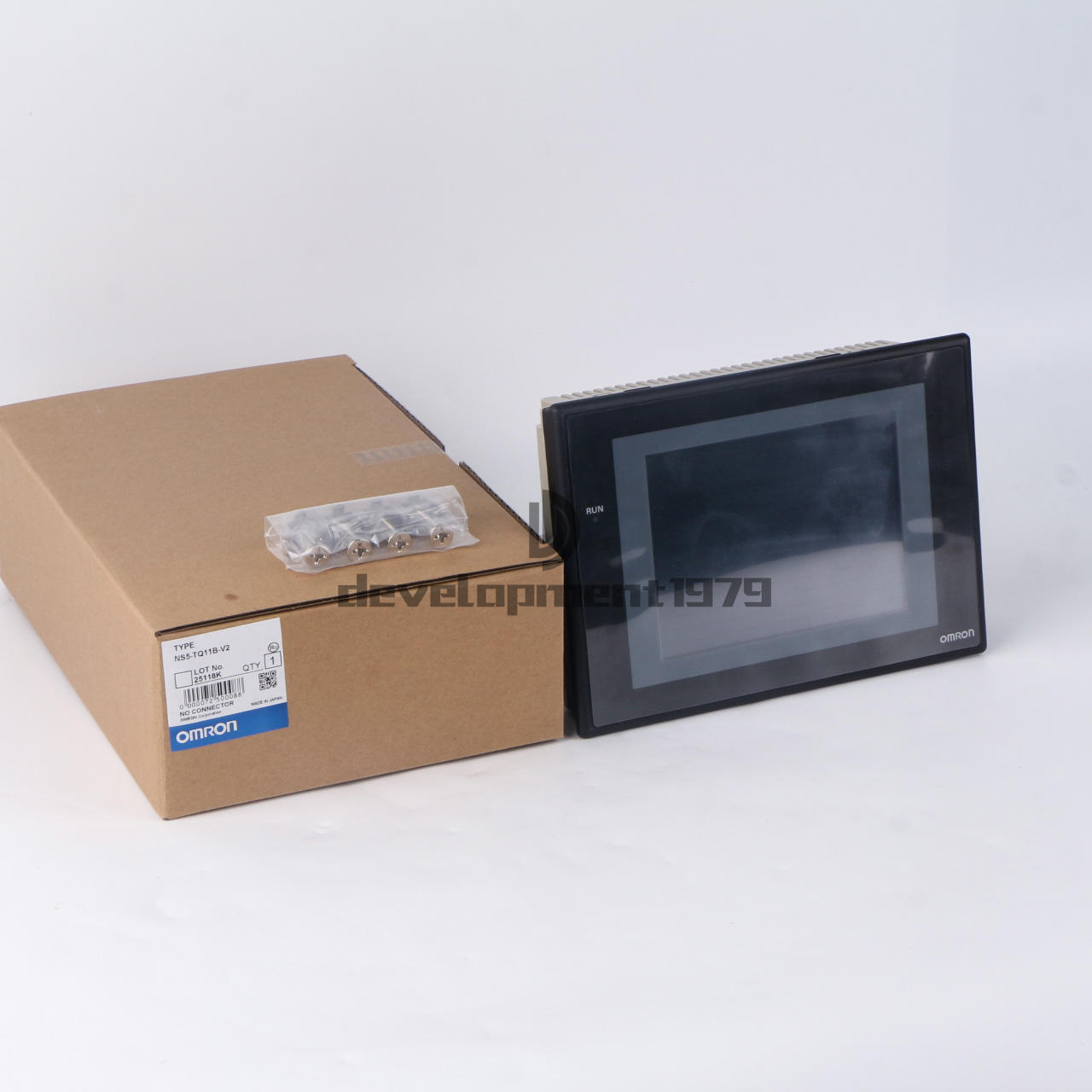 new 1PCS Omron Touch Screen NS5-TQ11B-V2 NS5TQ11BV2 - OMRON