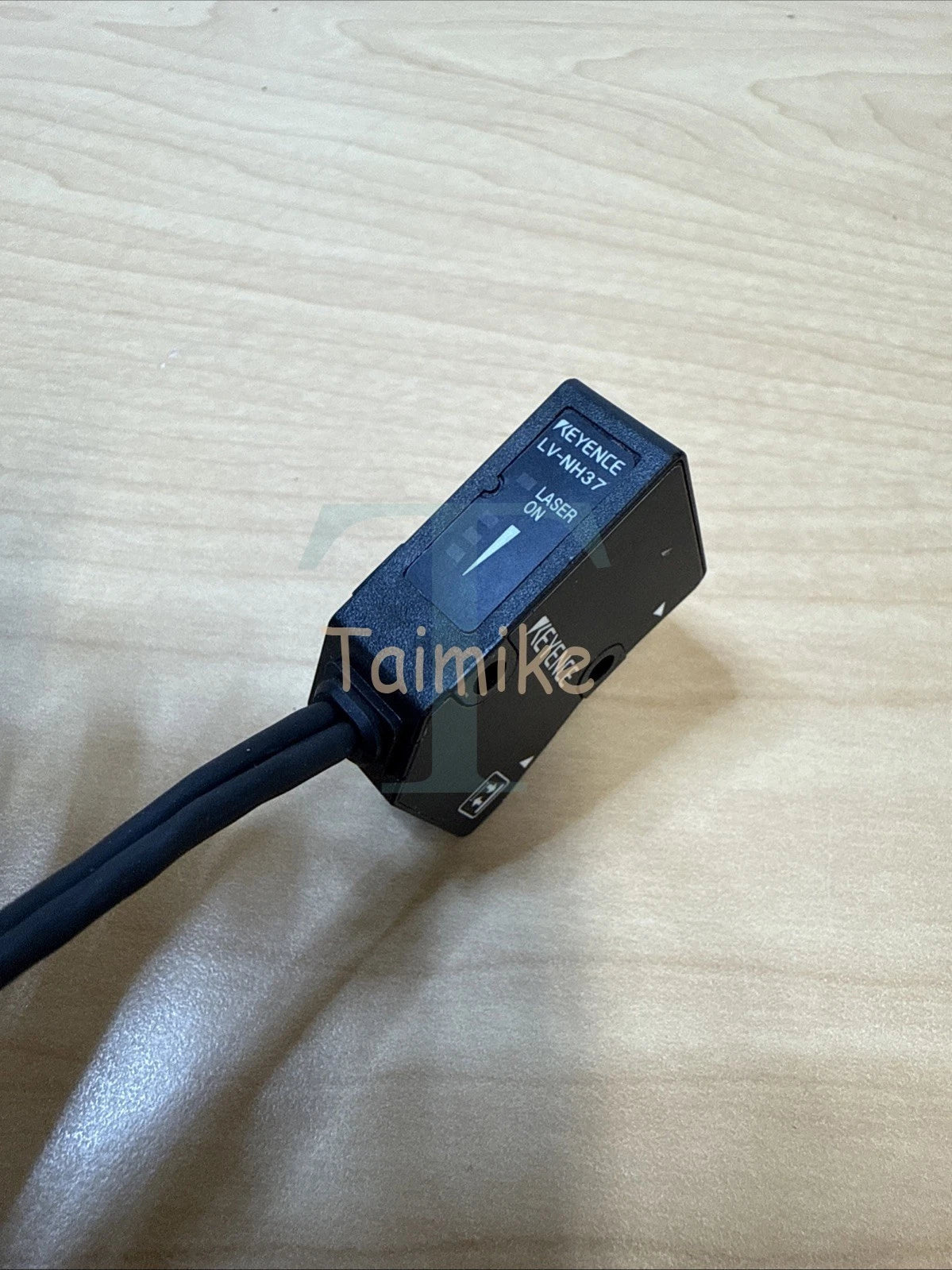 ! Keyence LV-NH37 Laser Sensor Head
