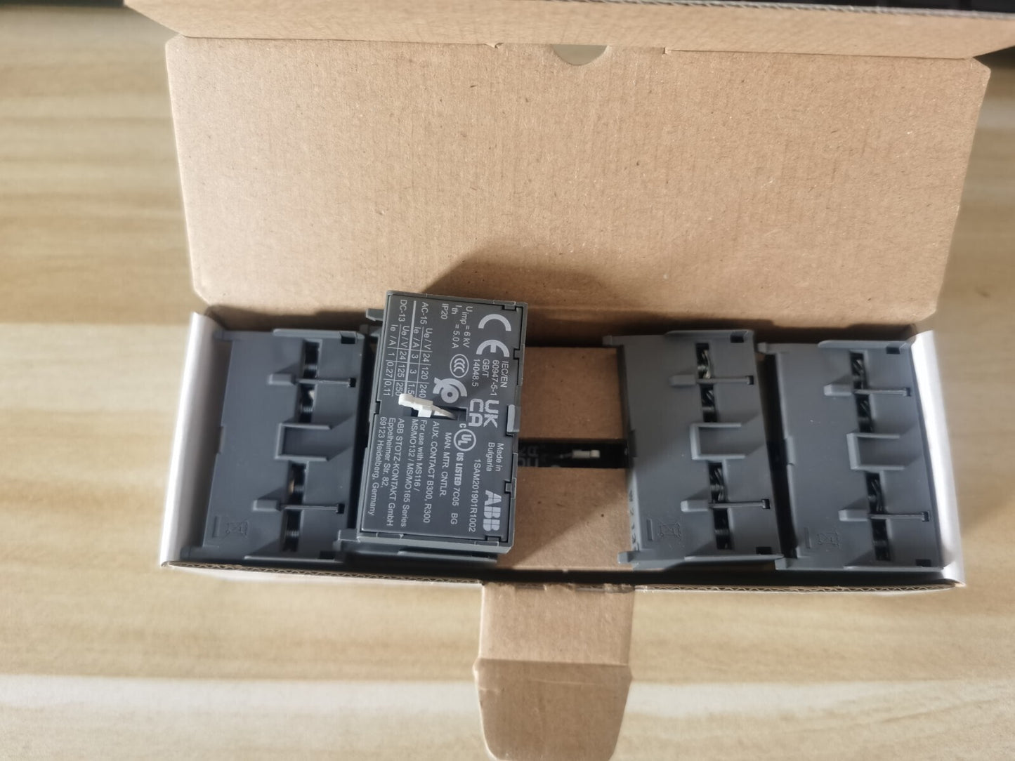 10PCS/1Box ABB HKF1-20 1SAM201901R1002 Auxiliary Contacts 2NO