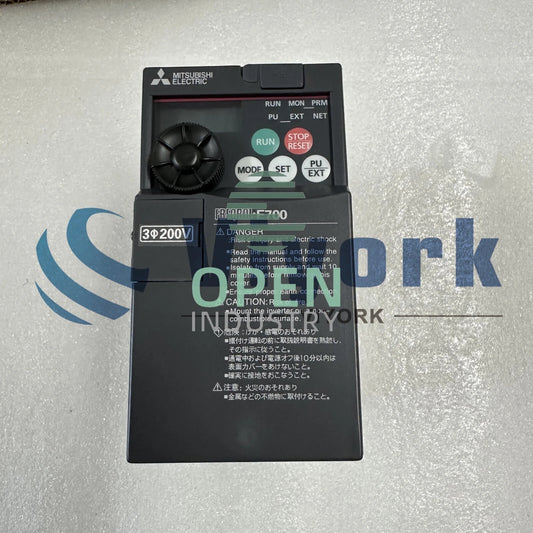 1PCS Mitsubishi FR-E720-030-NA INVERTER