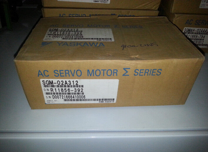 YASKAWA AC SERVO MOTOR SGM-02A312 SGM02A312