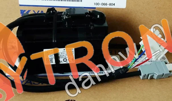 1PC YASKAWA SGMJV-04ADE6S SERVO MOTOR