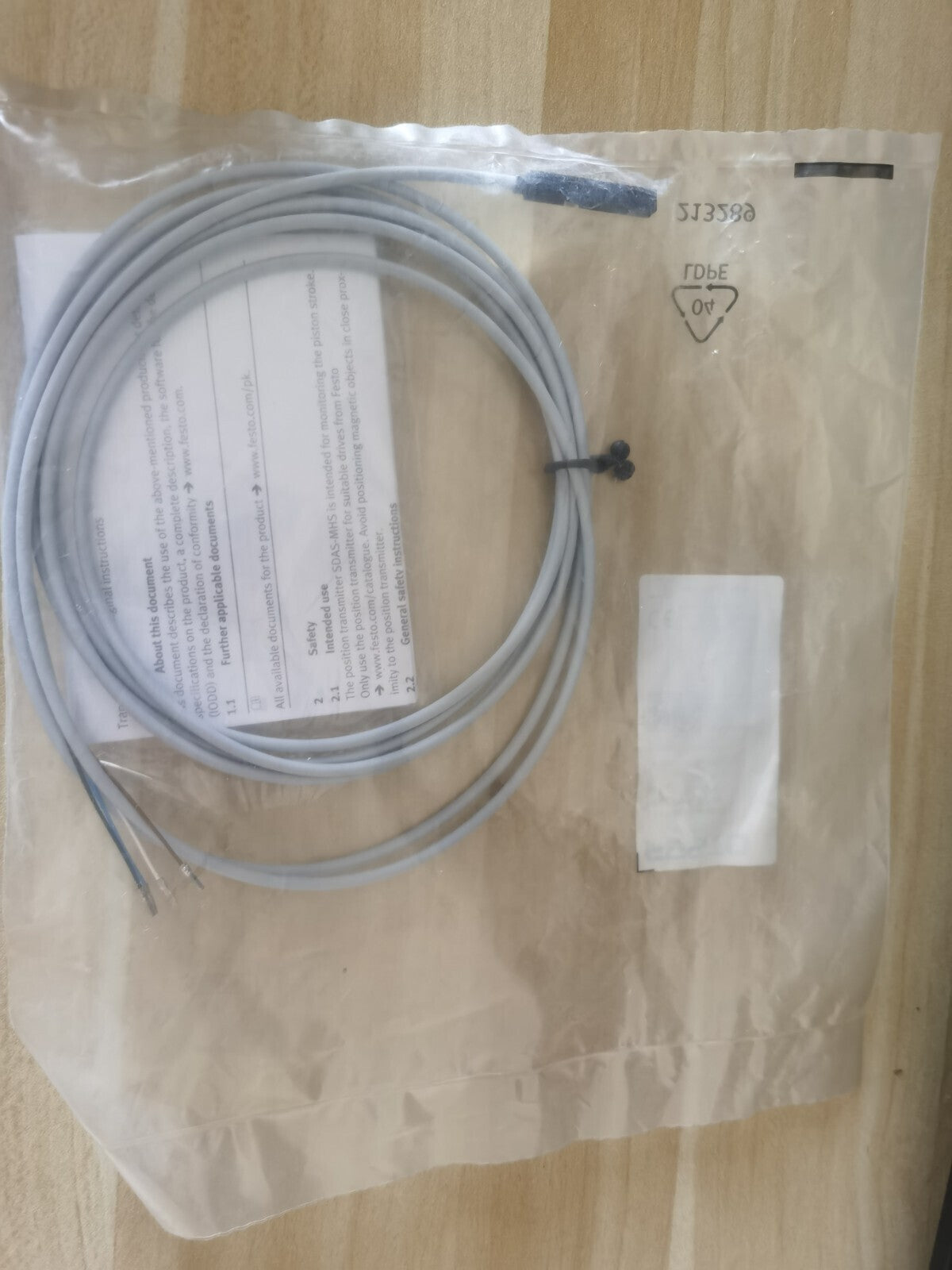 1PC Festo SDAS-MHS-M40-1L-PNLK-PN-E-2.5-LE 8063975 Position Transmitter