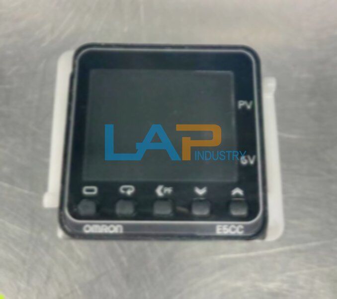 OMRON E5CC-RX2ASM-863 Temperature Controller AC100-240 - 1PC - OMRON