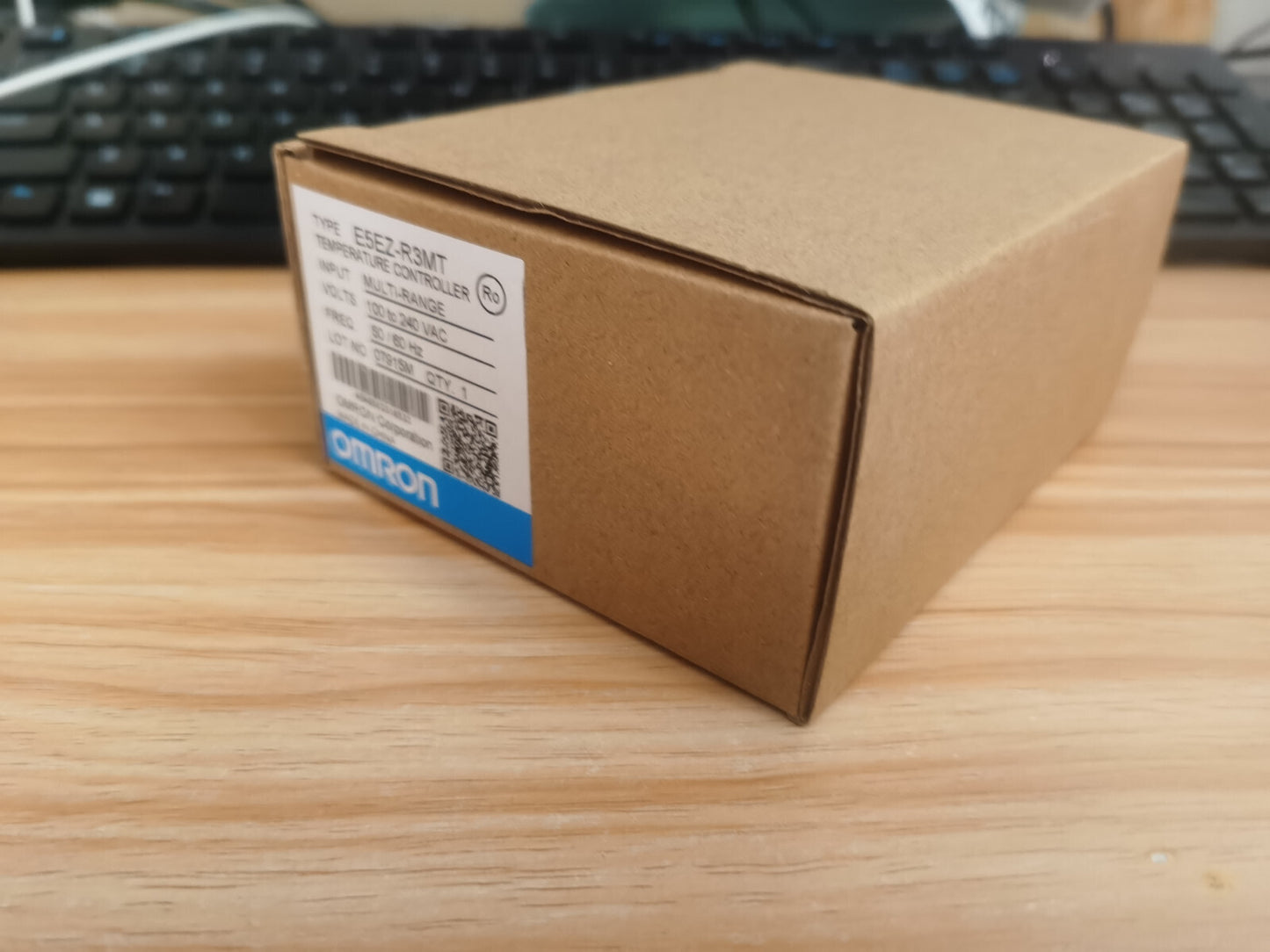 1PCS Omron E5EZ-R3MT E5EZR3MT Temperature Control In Box - Free Shipping #OM
