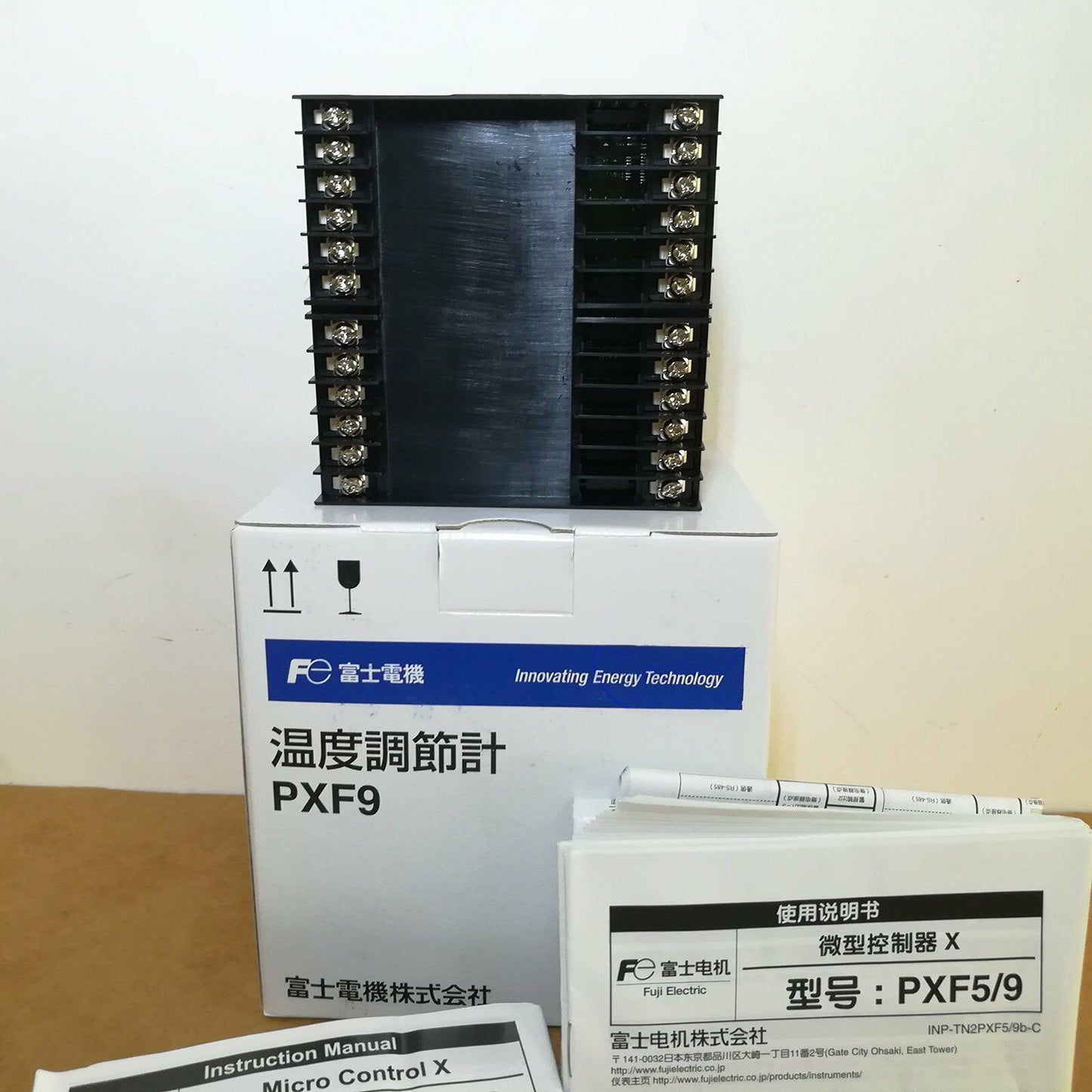 new 1PCS fuji PXF9AEY2-FW100 Temperature Controller In Box - FUJI