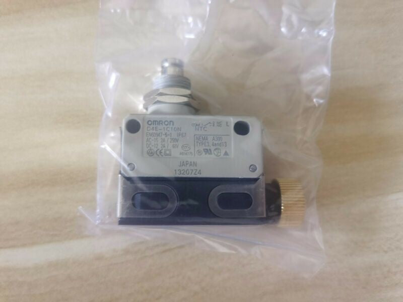 1PCS Omron D4E-1C10N D4E1C10N Limit Switch - Free Shipping