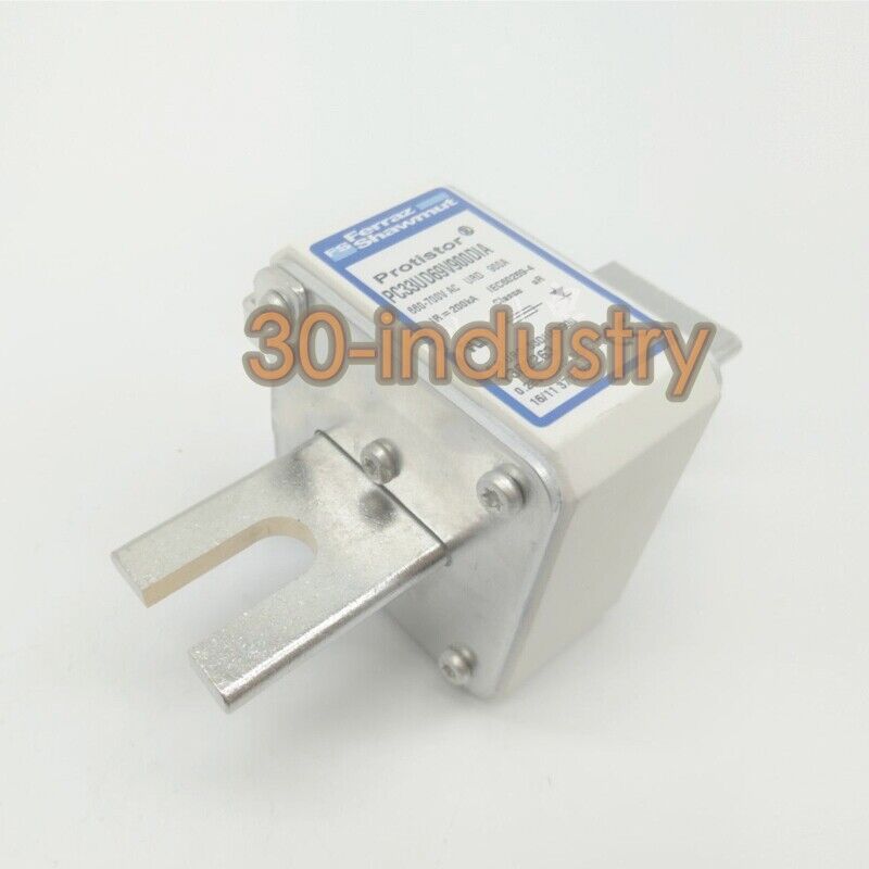 FERRAZ SHAWMUT PC33UD69V900D1A Fuse - 900A 690V - FERRAZ SHAWMUT