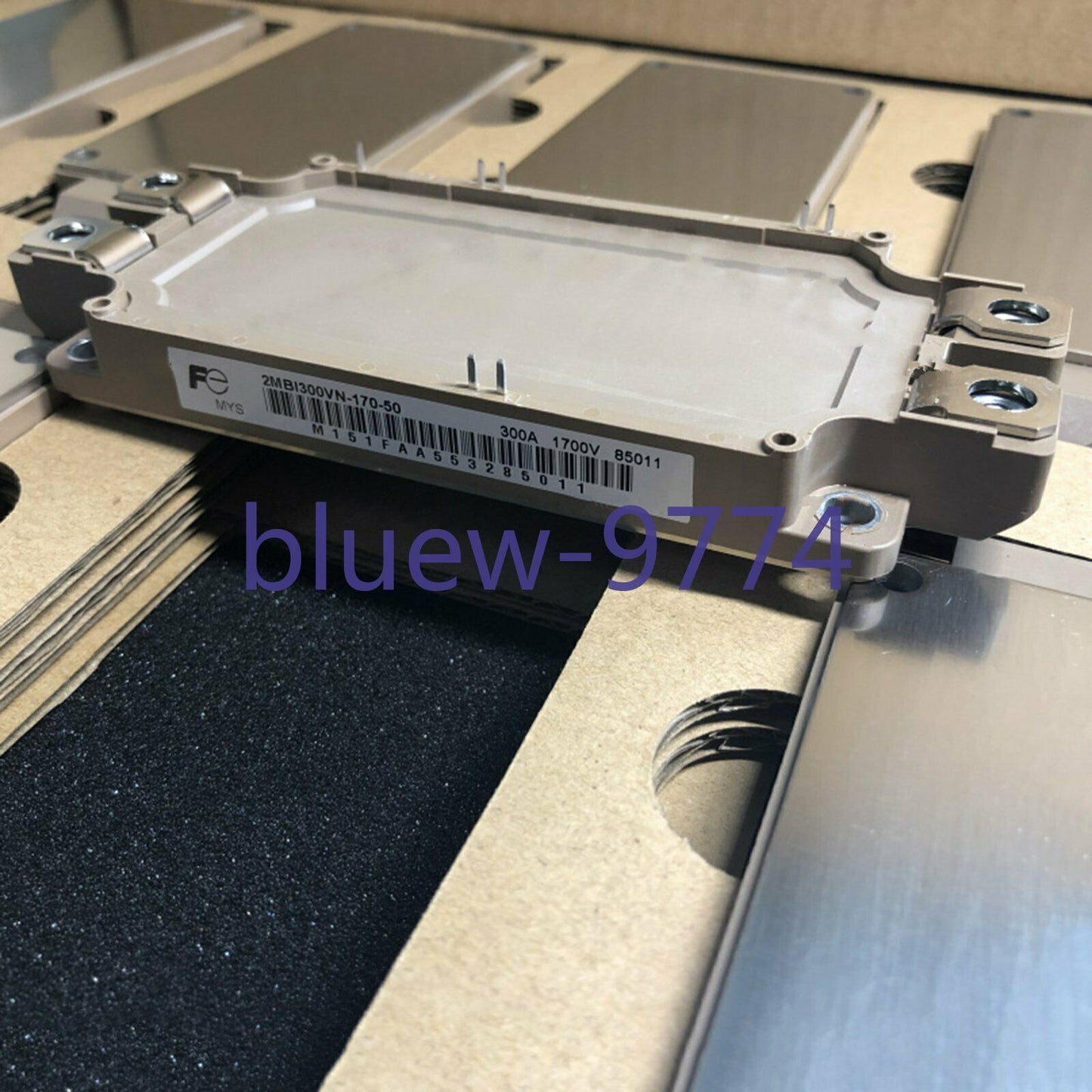 1PC FUJI 2MBI300VN-170-50 Power Supply Module - FUJI
