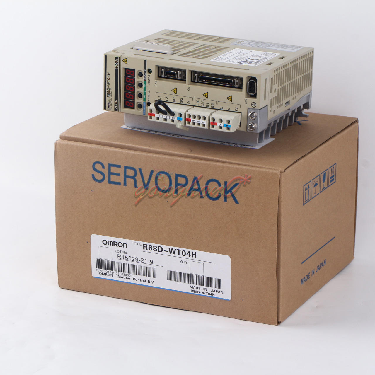 Omron R88D-WT04H AC Servo Drive - OMRON