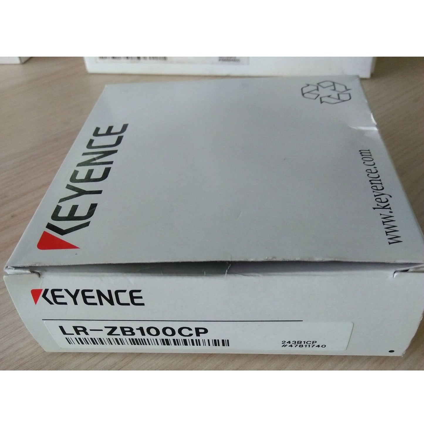 1PC Keyence LR-ZB100CP Laser Sensor - KEYENCE