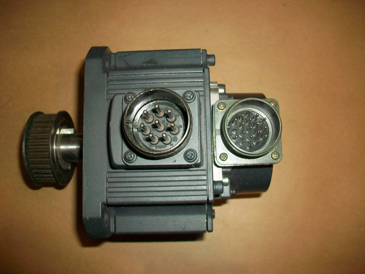 Mitsubishi HC52S-SZ Servo Motor - MITSUBISHI