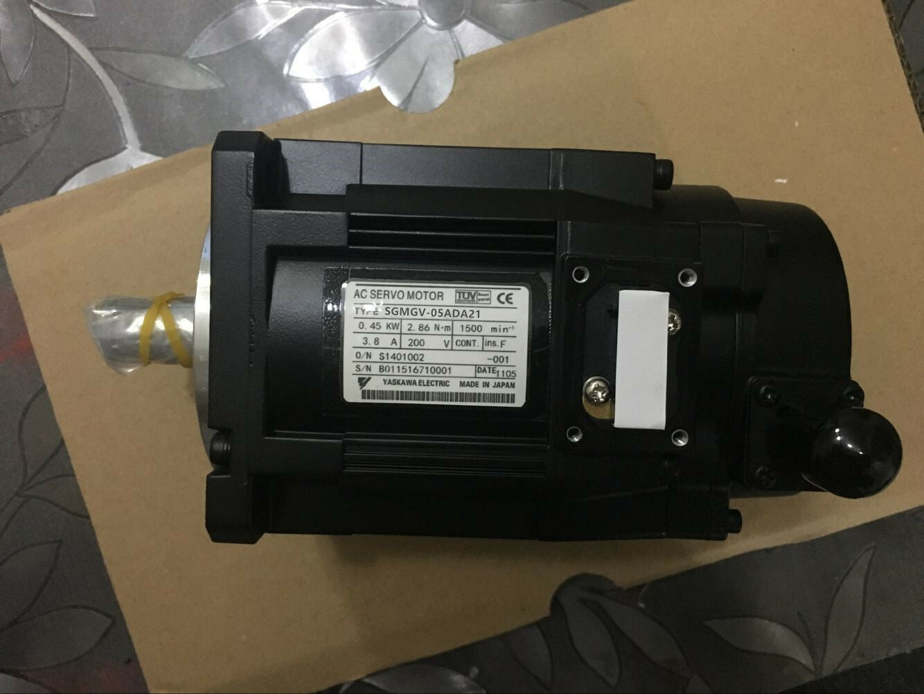 YASKAWA AC SERVO MOTOR SGMGV-05ADA21