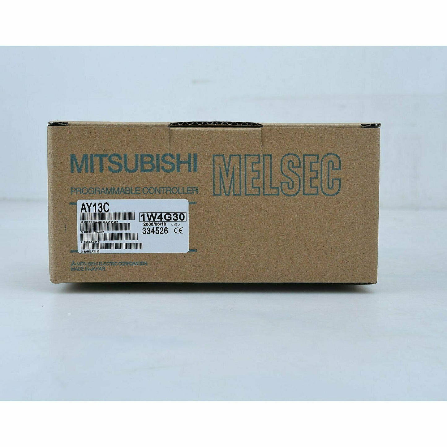 1PC Mitsubishi IN BOX PLC Output Module AY13C - One Year - MITSUBISHI