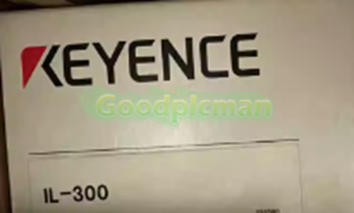 KEYENCE IL-300 Laser Sensor