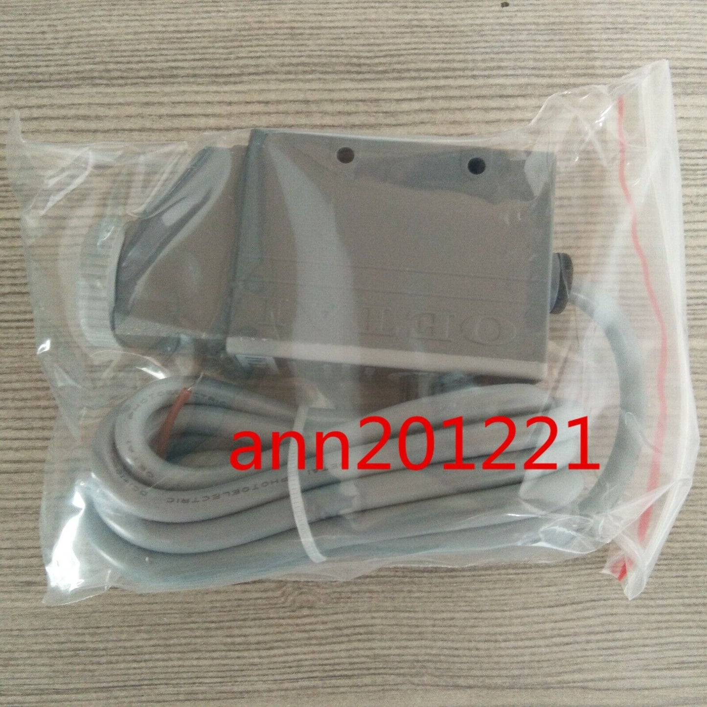 new 1PC OETAI Color sensor GDS-N3011 - OETAI