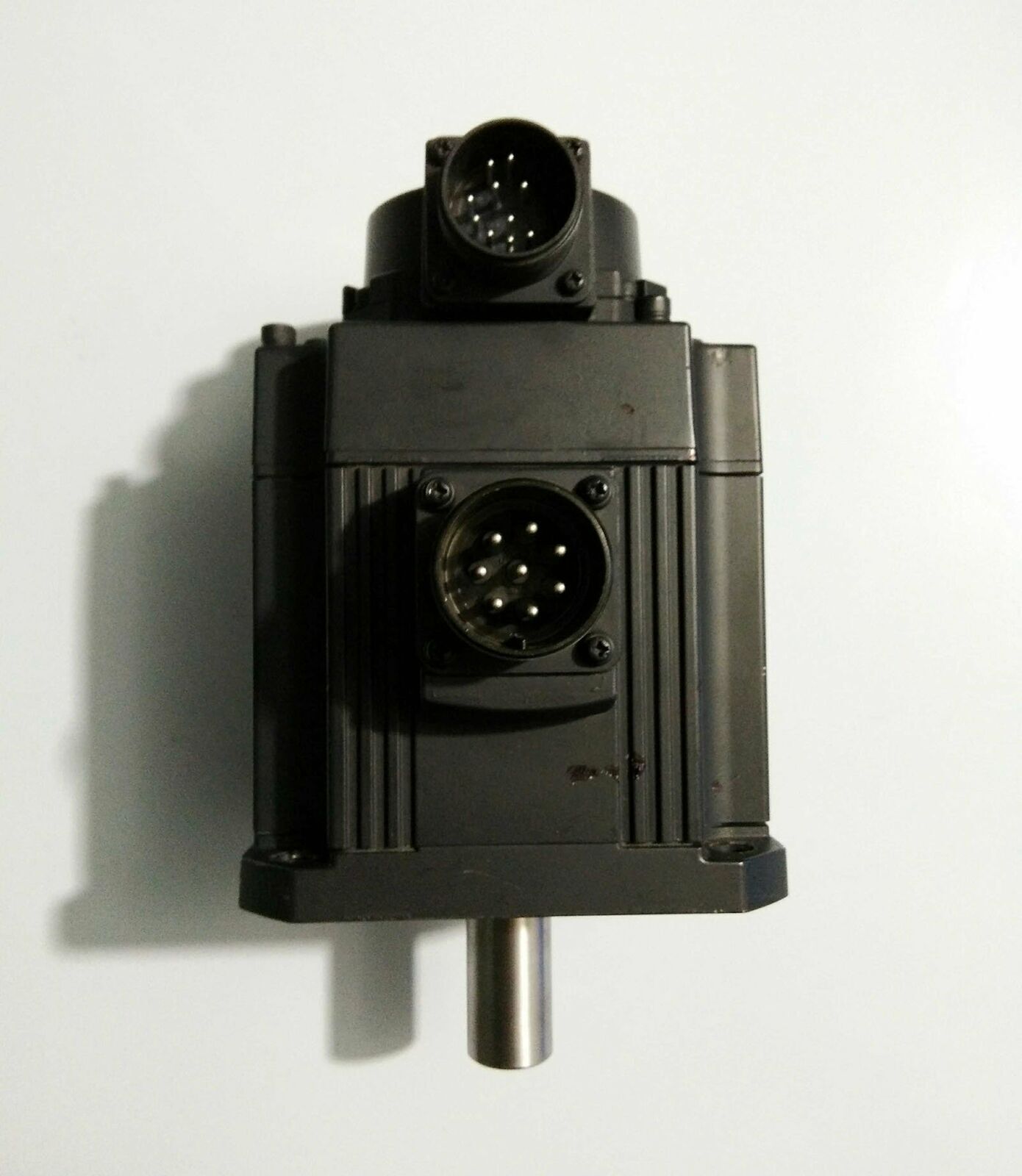 Used Mitsubishi Servo Motor HC-SFS102B HCSFS102B Tested in Good - MITSUBISHI