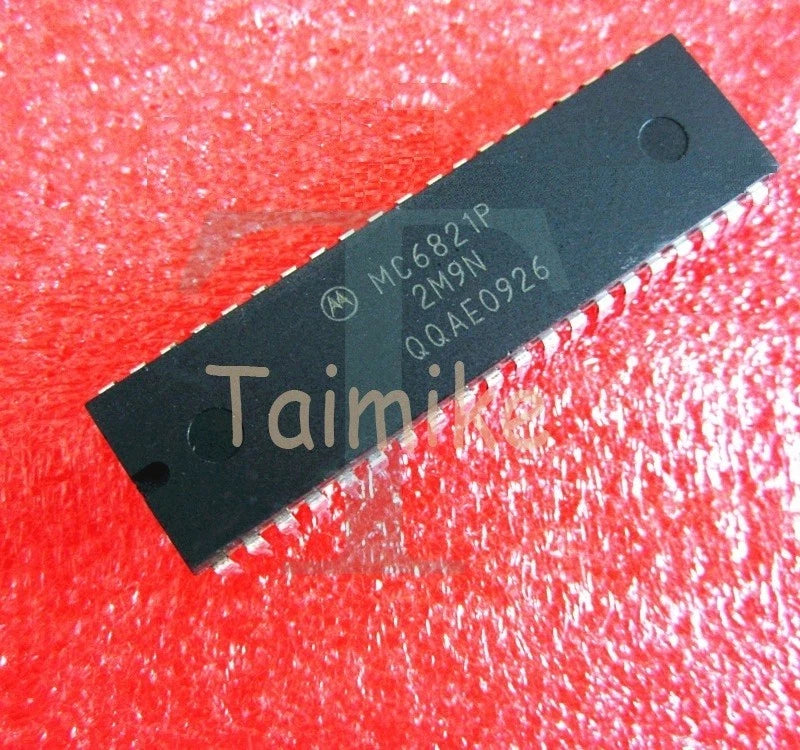 1PCS IC MC6821 MC6821P MOTOROLA DIP40