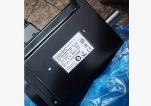1PC Omron R88M-1M2K020C-S2 Servo Motor R88M1M2K020CS2 ping