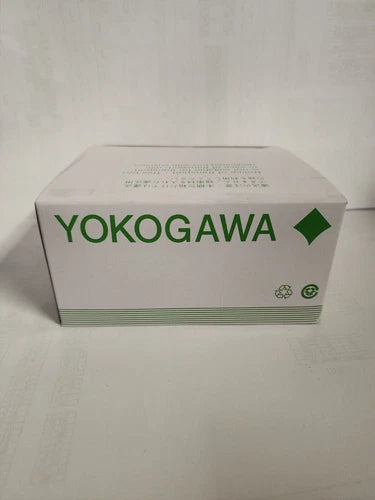 Yokogawa UT32A-000-11-00 temperature controller 1PC UT32A0001100