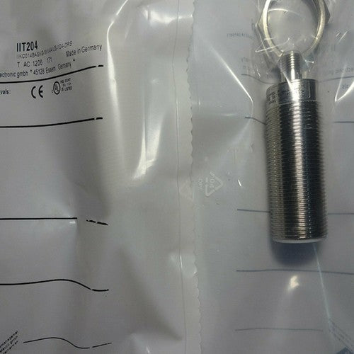 IFM IIT204 Proximity Switch One Free Shipping