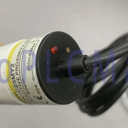 Omron E2K-C25MY2 Proximity Switch Sensor Free Shipping E2KC25MY2 1PCS