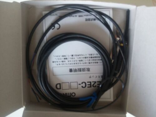 Omron E2EC-CR8D2 Proximity Switch - New 1PC - OMRON