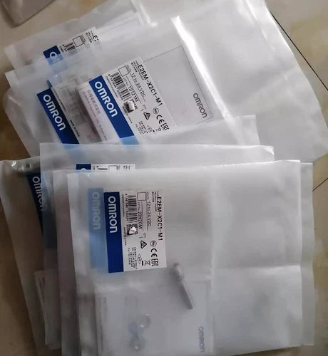 1PC Omron E2E2-X5C1-M1 Proximity Sensor E2E2X5C1M1 Free Shipping
