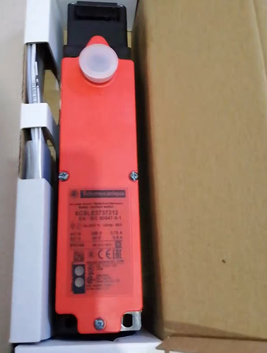 1PC XCSLE3737312 Interlock Safety Switch ping