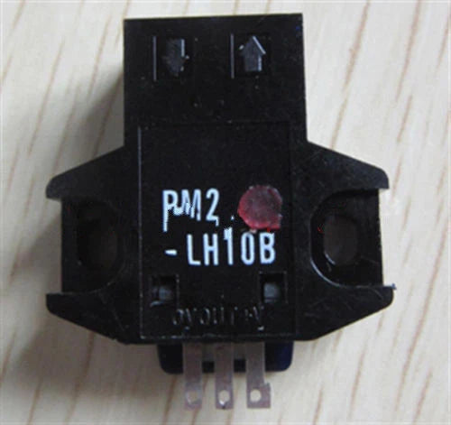 1PC Panasonic SUNX PM2-LH10B Sensor PM2LH10B Free Shipping