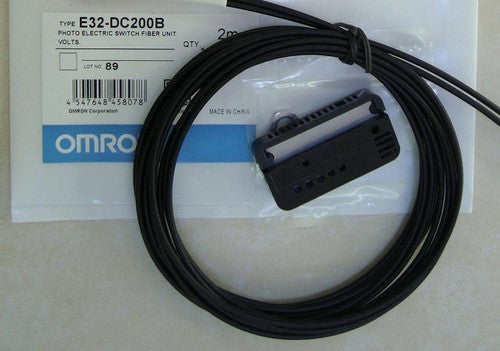 Omron E32-DC200B Photoelectric Switch Fiber Unit E32DC200B One Free Shipping