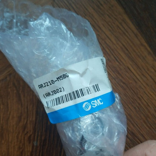 1PC SMC ARJ210-M5BG Pressure Regulating Valve ARJ210M5BG Free Shipping