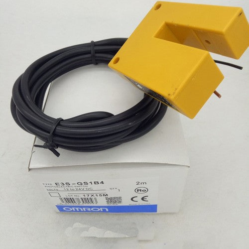 Omron E3S-GS1B4 Photoelectric Switch One Free Shipping E3SGS1B4