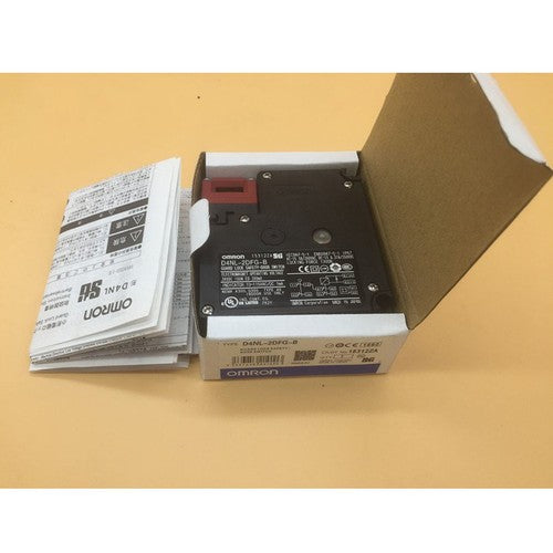 OMRON D4NL-2DFG-B Safety Door Switch D4NL2DFGB Free Ship One