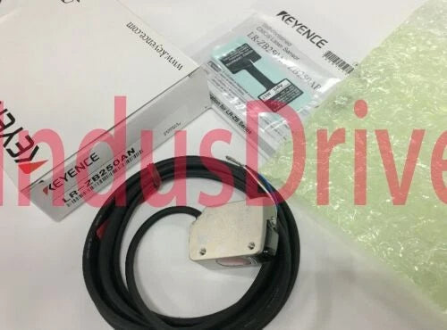 KEYENCE LR-ZB250AN Laser Sensor