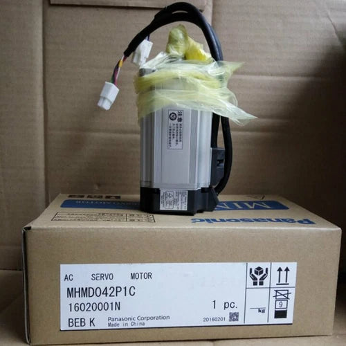 Panasonic MHMD042P1C Servo Motor 1PC ping