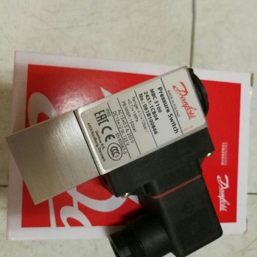 1PC Danfoss 061B100866 Pressure Switch ping