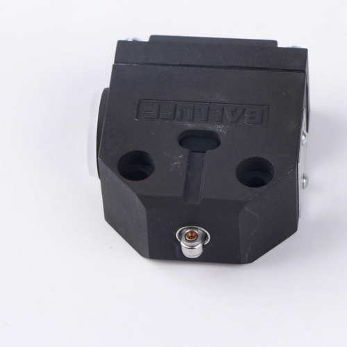 BALLUFF BNS006E BNS 819-100-R-11 Limit Switch One Free Shipping