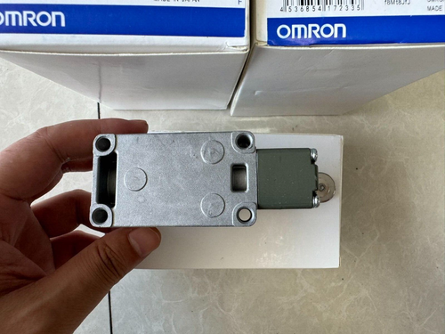 1PC Omron WLCA12-2N Limit Switch Free Shipping WLCA122N