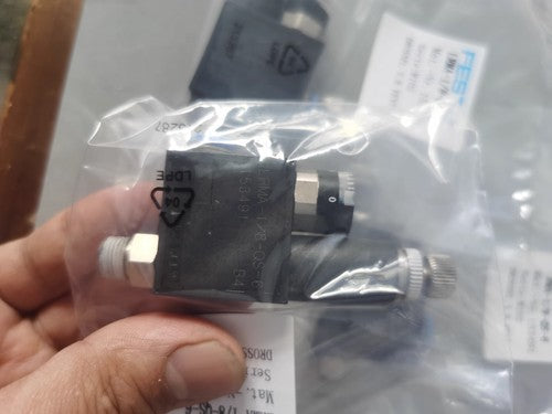 Festo LRMA-1/8-QS-6 153491 Valve One Free Shipping LRMA1/8QS6