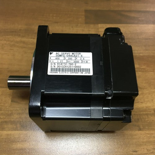 Yaskawa SGMPS-04ACA21-E Servo Motor 1PC ping SGMPS04ACA21E