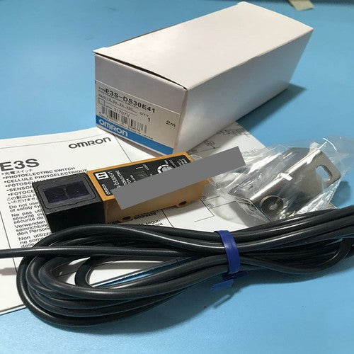 Omron E3S-DS30E41 Photoelectric Switch One Free Shipping E3SDS30E41