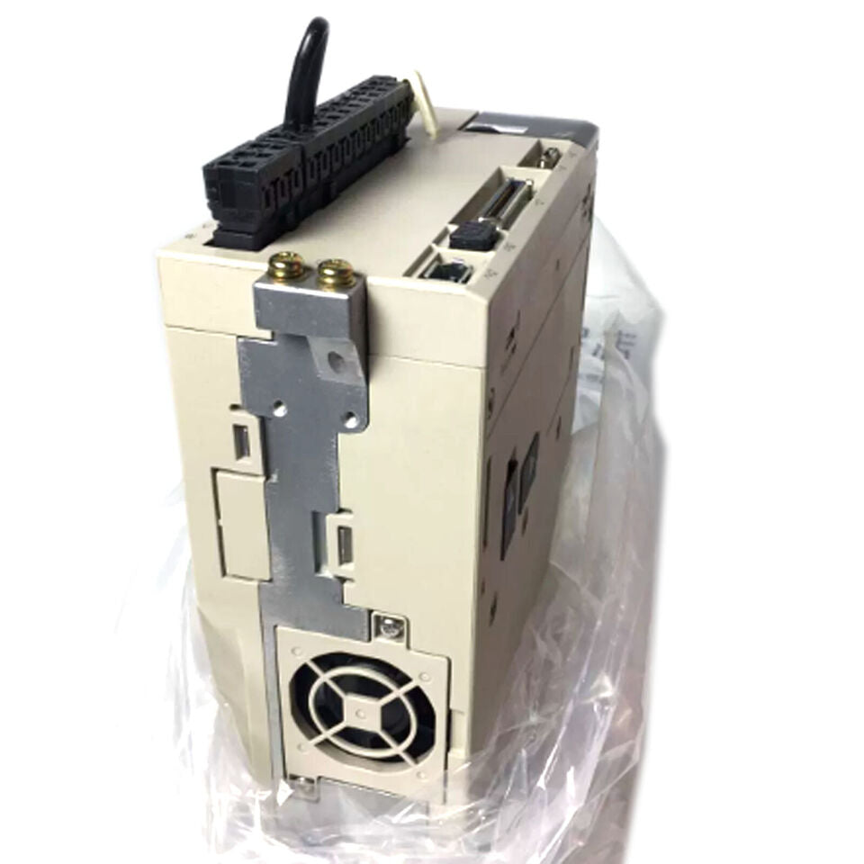 new 1PC Yaskawa SGD7S-7R6A00B202 Servo Driver SGD7S7R6A00B202 ping - YASKAWA