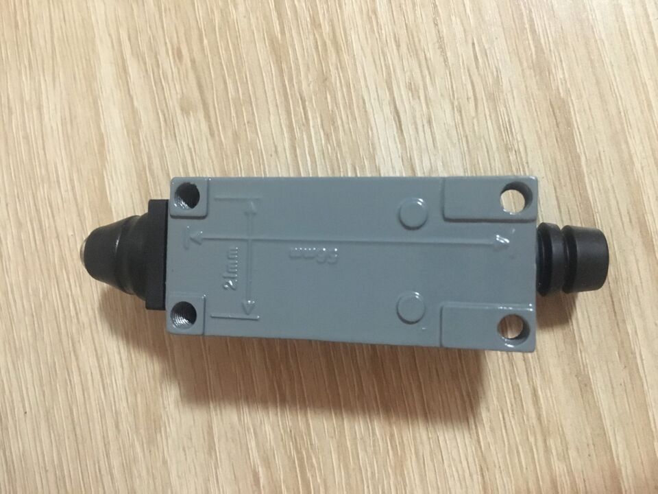 new Panasonic AZ-8111 VL Mini Limit Switch 1PC AZ8111 - PANASONIC