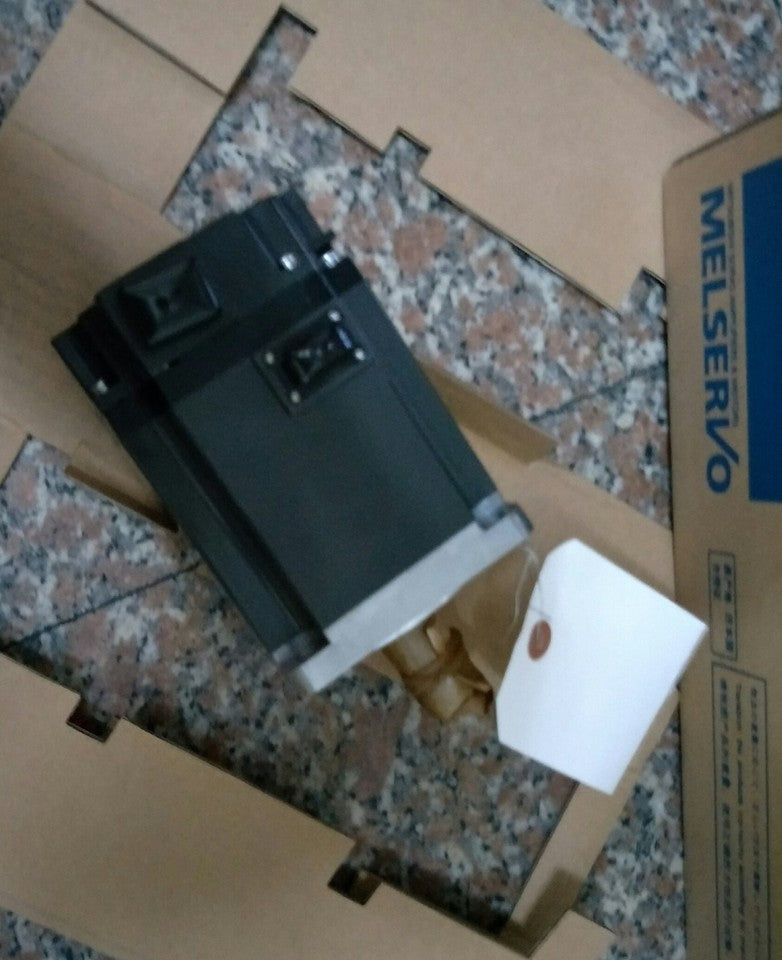 new 1PC Mitsubishi HF-MP73 HFMP73 AC Servo Motor ping In Box