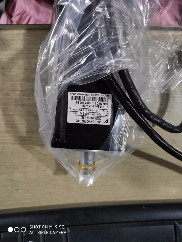 new 1PCS Yaskawa SGM-04UWB4L Servo Motor In Box ping - YASKAWA