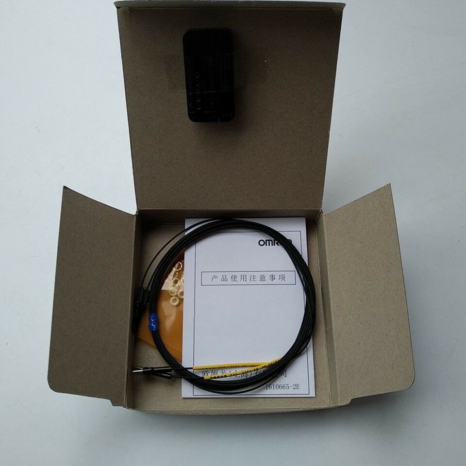 new 1PC Omron E32-ZT21 Fiber Optic Sensor E32ZT21 In Box - OMRON