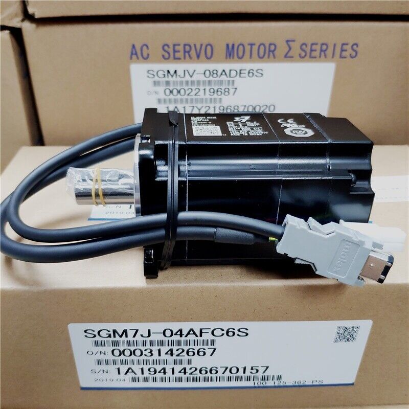 new 1PC Yaskawa SGM7J-04AFC6S SGM7J04AFC6 Servo Motor In Box ping