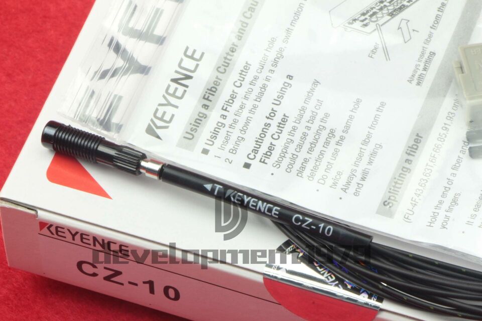 KEYENCE CZ-10 Fiber Optic Sensor - KEYENCE
